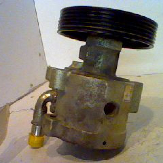 Pompe direction assistee occasion RENAULT LAGUNA I Phase 2 04-1998->11-2000 1.9 DTI 7700419156 2
