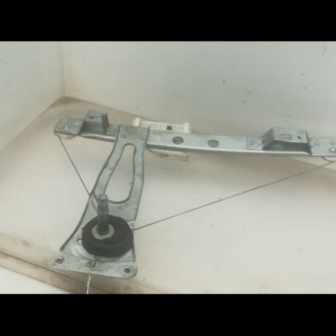 Mecanisme leve-glace arrière gauche occasion CITROEN C3 I Phase 1 04-2002->10-2005 1.4 HDi 922372 1