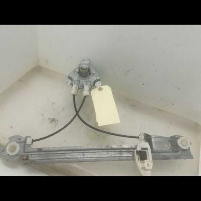 Mecanisme leve-glace arrière gauche occasion RENAULT SCENIC II Phase 1 03-2004->09-2006 1.9 DCI 120ch 8200636812 2
