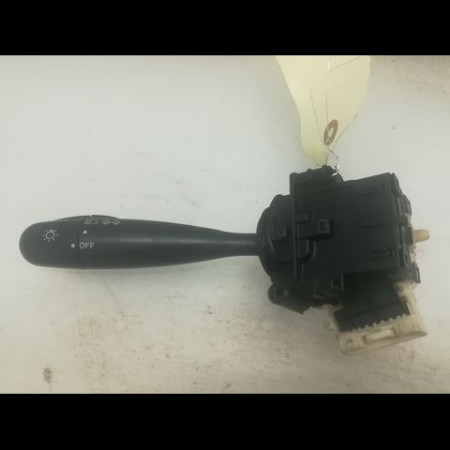 Commande clignotant occasion TOYOTA YARIS I Phase 1 04-1999->03-2003 1.3 8414052020