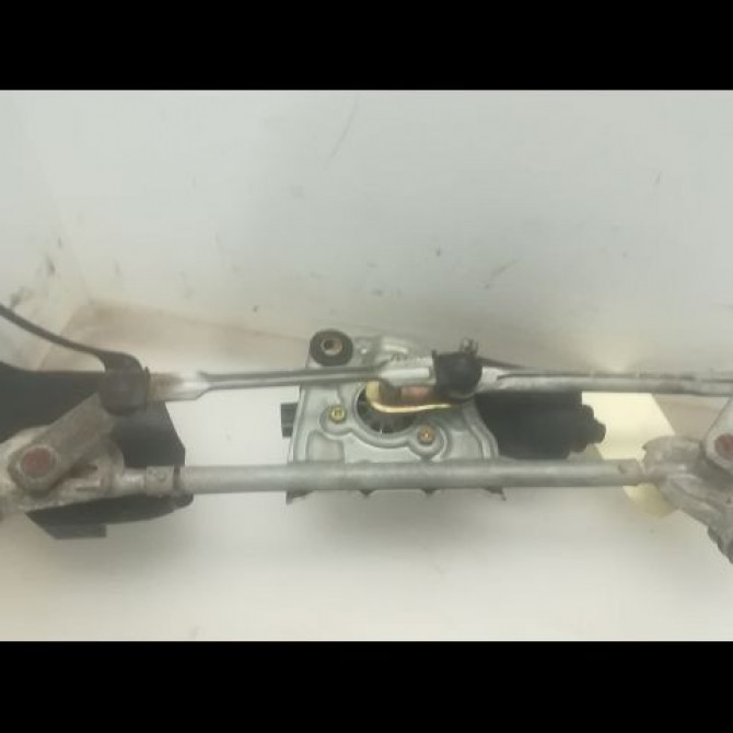 Moteur essuie-glace avant occasion TOYOTA YARIS I Phase 1 04-1999->03-2003 1.3 8511052010 2