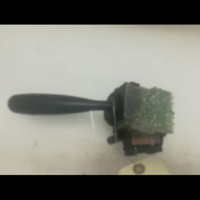 Commande essuie glace occasion TOYOTA YARIS I Phase 1 04-1999->03-2003 1.3 8465252040 2