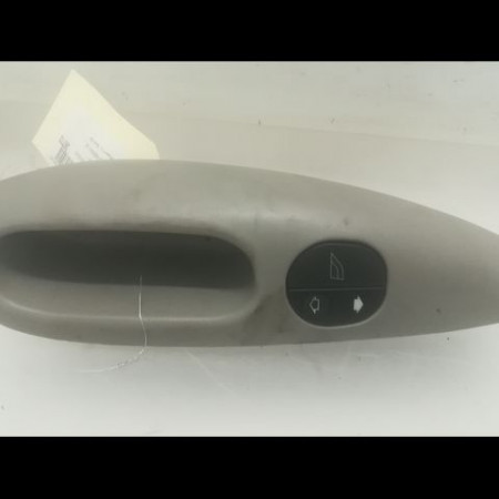 Commande lève-glace porte avant droite occasion FORD FIESTA IV Phase 1 09-1995->09-1999 1.25i