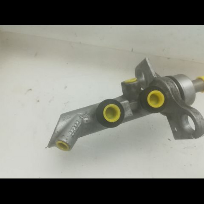 Maitre cylindre occasion RENAULT SCENIC II Phase 2 09-2006->04-2009 1.6i 16v 460119372R 1