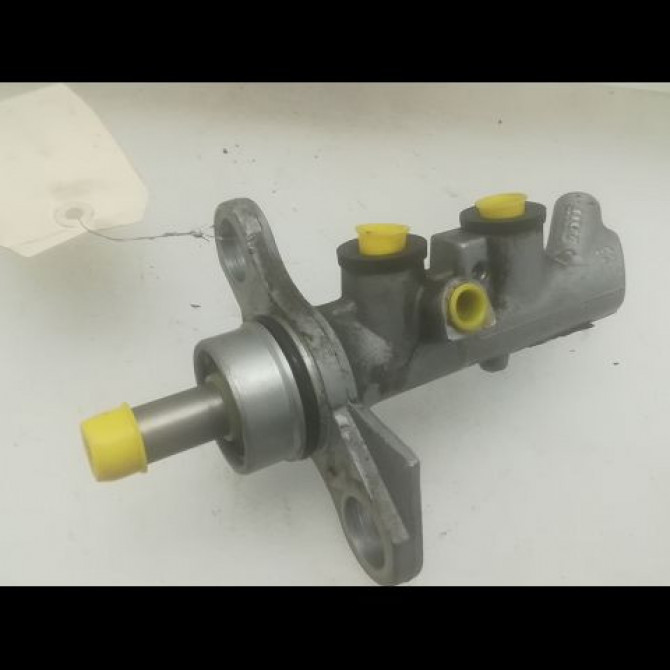 Maitre cylindre occasion RENAULT SCENIC II Phase 2 09-2006->04-2009 1.6i 16v 460119372R 2