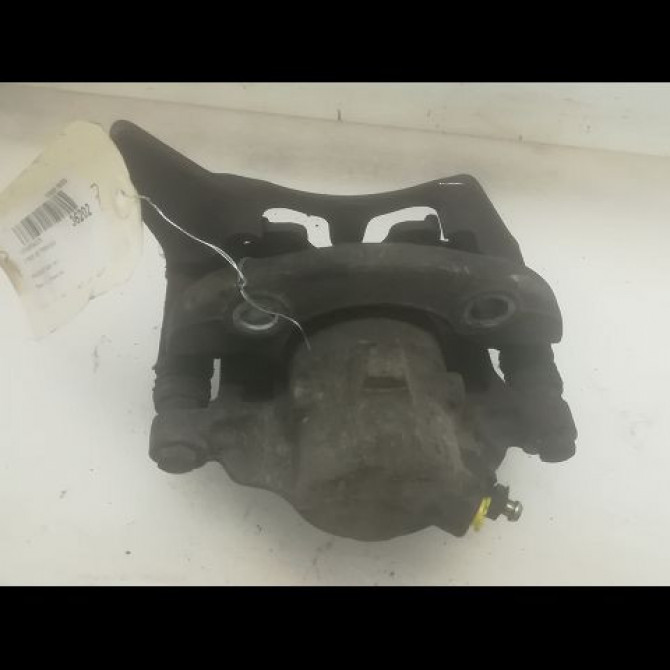 Etrier de frein avant gauche occasion PEUGEOT 405 Phase 2 07-1992->06-1996 1.9 D 441037 2