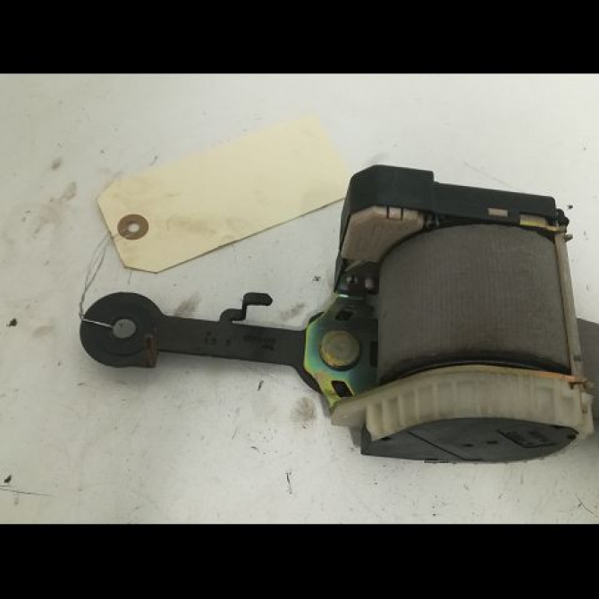 Ceinture avant gauche occasion RENAULT CLIO II Phase 2 06-2001->07-2006 1.4 16v 8200081638 2