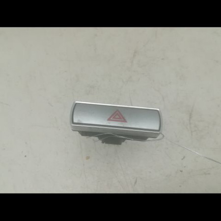 Bouton de warning occasion FORD MONDEO II Phase 1 09-2000->06-2007 2.0 TDCI 115ch 1458660
