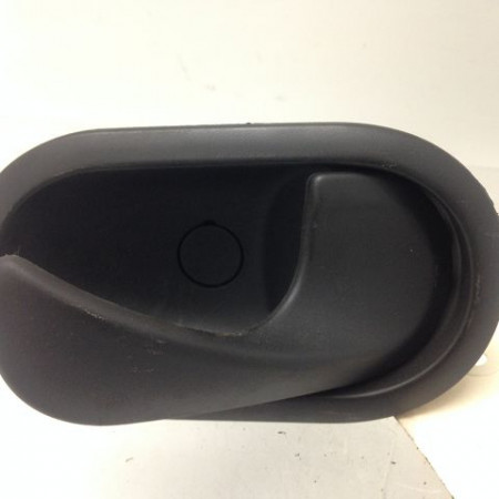 Poignee int porte avd occasion RENAULT CLIO III Phase 1 09-2005->03-2009 1.5 DCI 85ch 8200730865