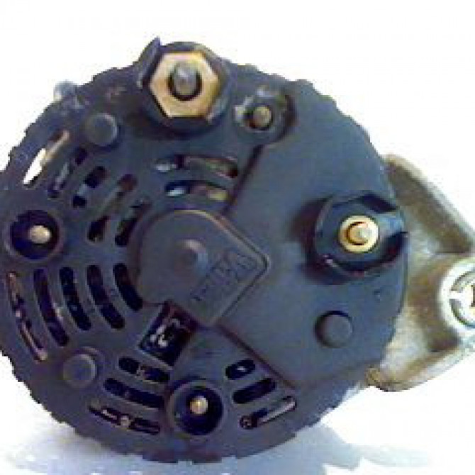 Alternateur occasion RENAULT MEGANE I Phase 1 11-1995->03-1999 1.4 7700424585 3