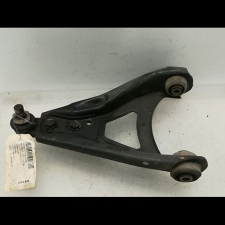 Triangle inf avd occasion RENAULT MEGANE I Phase 1 11-1995->03-1999 1.4 8200737135