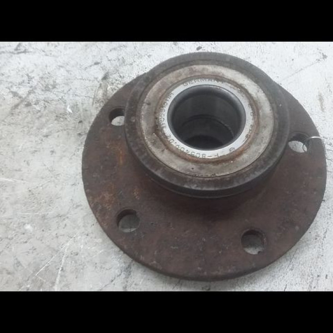 Moyeu arg occasion SEAT ALTEA Phase 1 04-2004->05-2009 1.9 TDI 105ch 8V0598611A 2