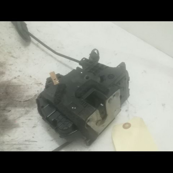 Serrure porte arg occasion RENAULT CAPTUR Phase 1 02-2013->... 0.9 90 ch 805034742R 2