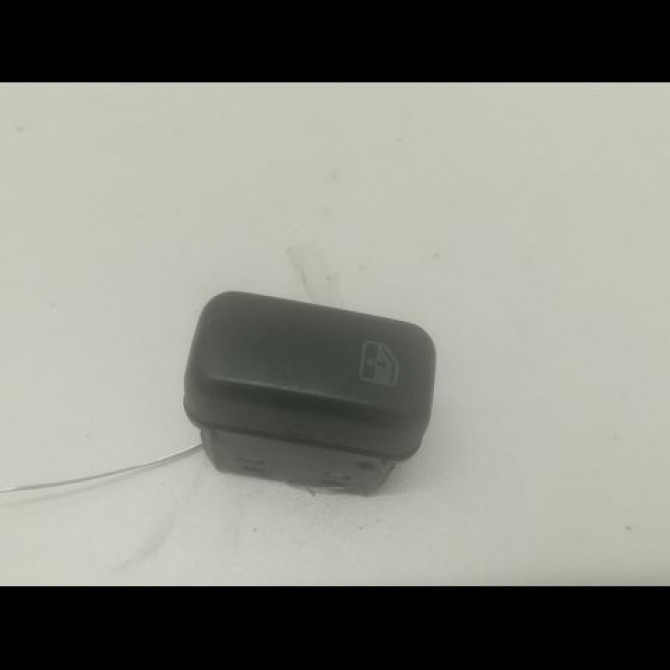 Commande lève-glace porte avant gauche occasion AIXAM S9 1