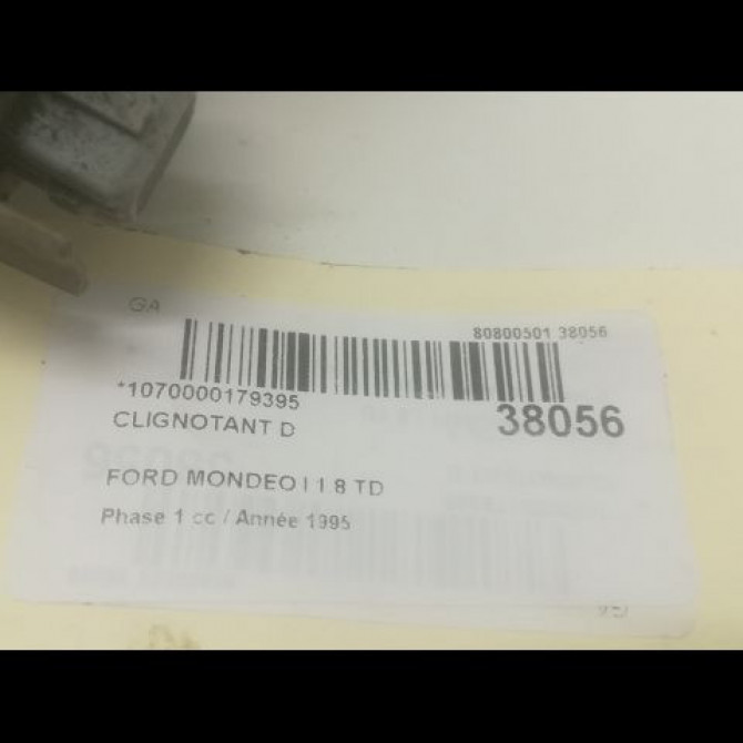 Clignotant droit occasion FORD MONDEO I Phase 1 01-1993->09-1996 1.8 TD 3