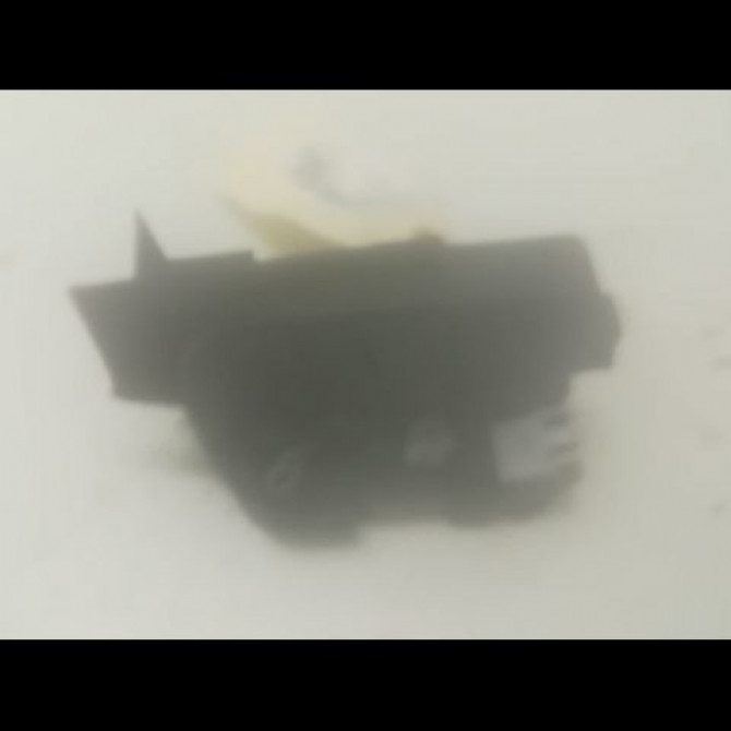 Serrure porte avd occasion RENAULT LAGUNA I Phase 1 01-1994->04-1998 1.8 7701038406 2