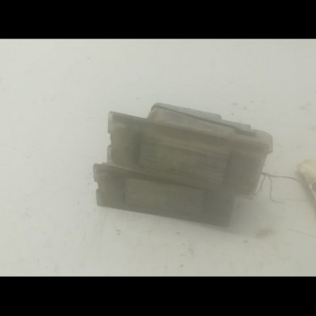 Eclaireur plaque de police occasion RENAULT LAGUNA II Phase 1 11-2000->03-2005 1.9 DCI 120ch 7701036245