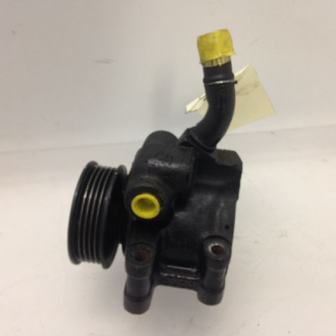 Pompe direction assistee occasion FORD FIESTA V Phase 1 09-2002->10-2005 1.4i 1426694 3