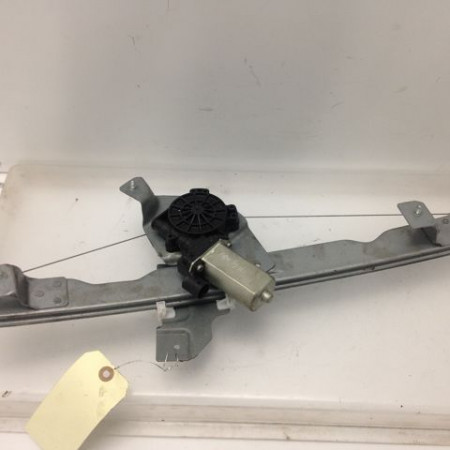 Mecanisme + moteur lève-glace avant droit occasion DACIA SANDERO I Phase 1 06-2008->10-2012 1.2 16v 75ch 8200733828