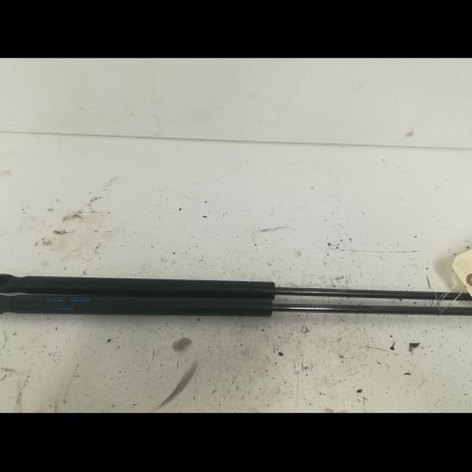 Verin droit hayon occasion VOLKSWAGEN EOS Phase 1 04-2006->01-2011 2.0 TDI 140ch 1