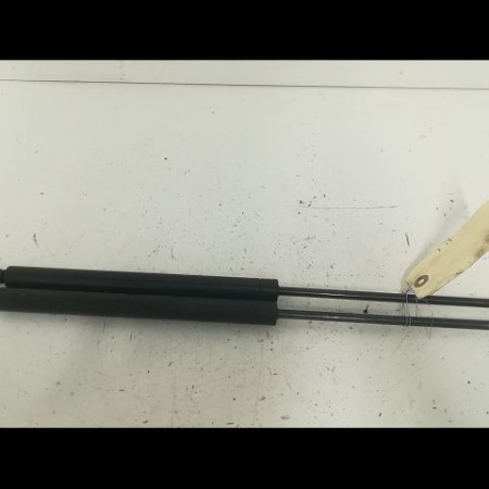 Verin droit hayon occasion RENAULT CLIO I Phase 2 03-1994->03-1996 1.2 60ch 7700800311