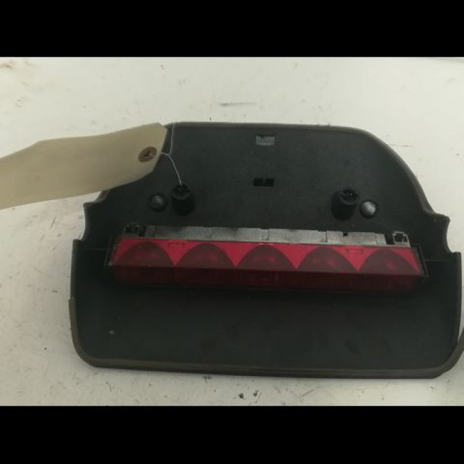 Feux stop supplementaire occasion FORD FIESTA IV Phase 2 09-1999->09-2002 1.8 D 1097565 1