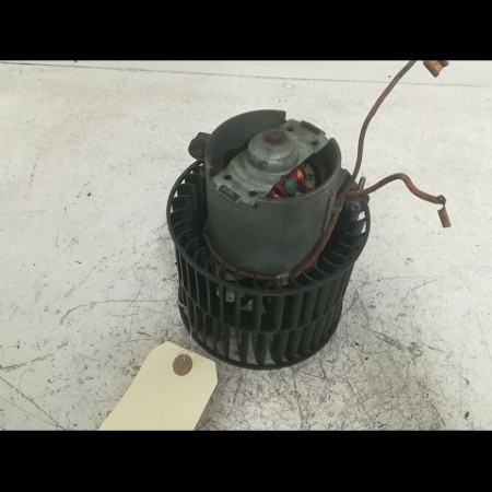 Ventilateur de chauffage occasion OPEL ASTRA I Phase 1 10-1991->06-1994 1.4i 82ch 90228758