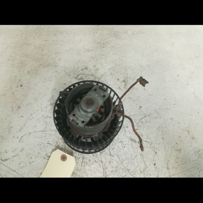 Ventilateur de chauffage occasion OPEL ASTRA I Phase 1 10-1991->06-1994 1.4i 82ch 90228758 2