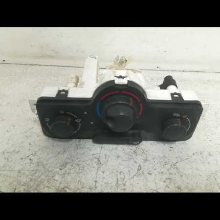 Commande de chauffage occasion RENAULT CLIO III Phase 1 09-2005->03-2009 1.5 DCI 70ch 7701070472