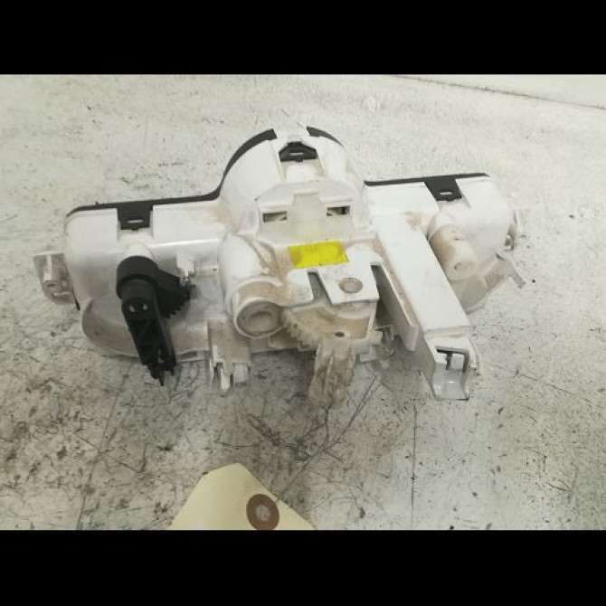 Commande de chauffage occasion RENAULT CLIO III Phase 1 09-2005->03-2009 1.5 DCI 70ch 7701070472 2