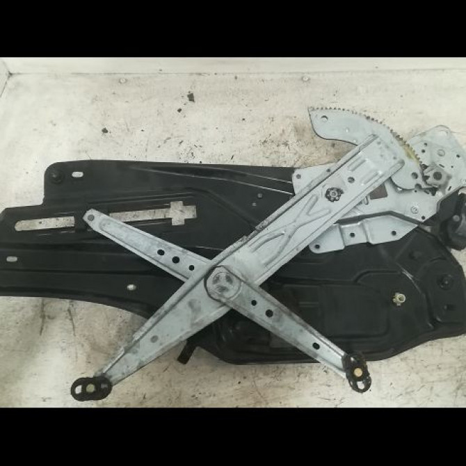 Mecanisme+moteur leve-glace avg occasion RENAULT LAGUNA I Phase 2 04-1998->11-2000 1.6 16v 7701367867 2