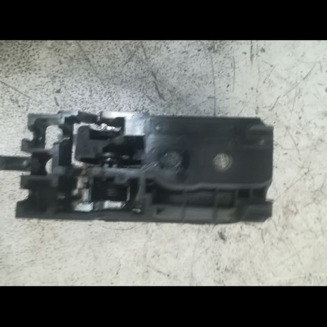 Poignee int porte ard occasion TOYOTA AVENSIS II Phase 2 BREAK 08-2006->11-2009 2.0 D-4D 126ch 6920505040B0 2