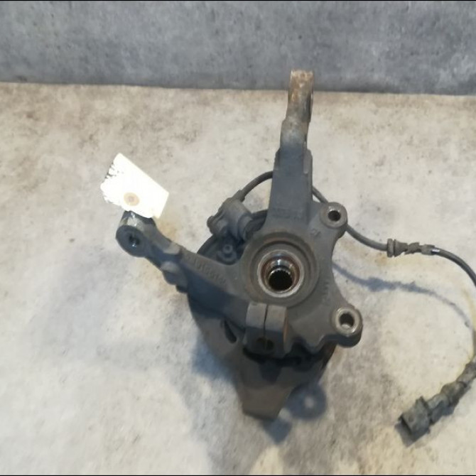 Moyeu avg occasion OPEL CORSA III Phase 1 10-2000->08-2003 1.0i 12v 9195608 2