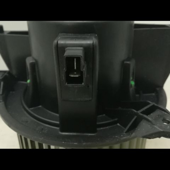 Ventilateur de chauffage occasion FIAT PUNTO II Phase 1 10-1999->05-2003 60 46770817 3