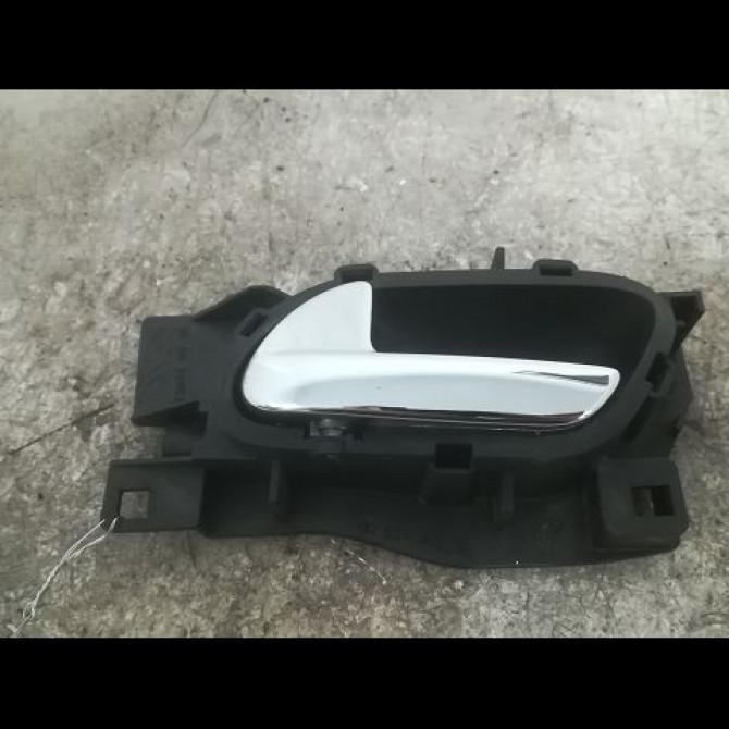 Poignee int porte avg occasion PEUGEOT 407 Phase 1 04-2004->07-2008 2.0 HDI 136ch 9143J9 1