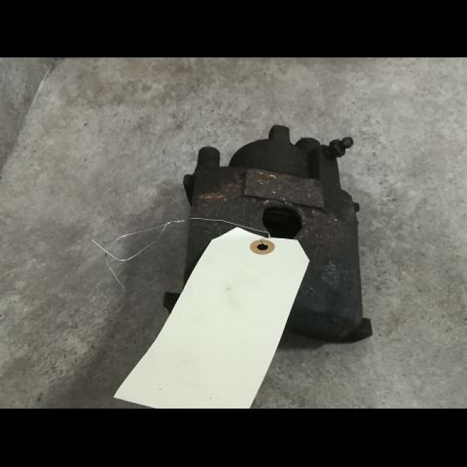 Etrier de frein avant gauche occasion VOLKSWAGEN POLO III Phase 1 10-1994->11-1999 1.4 6N0615124A 1