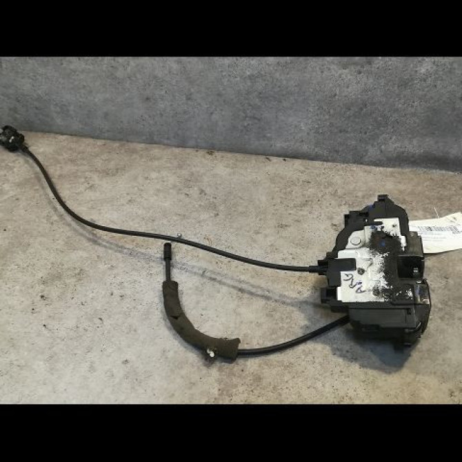 Serrure porte arg occasion RENAULT CLIO III Phase 2 03-2009->12-2014 1.5 DCI 90ch 8200299159 1