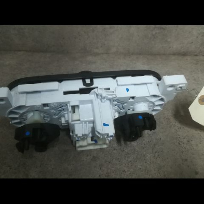 Commande de chauffage occasion DACIA SANDERO II Phase 1 10-2012->... 1.0i 75ch 275101406R 2