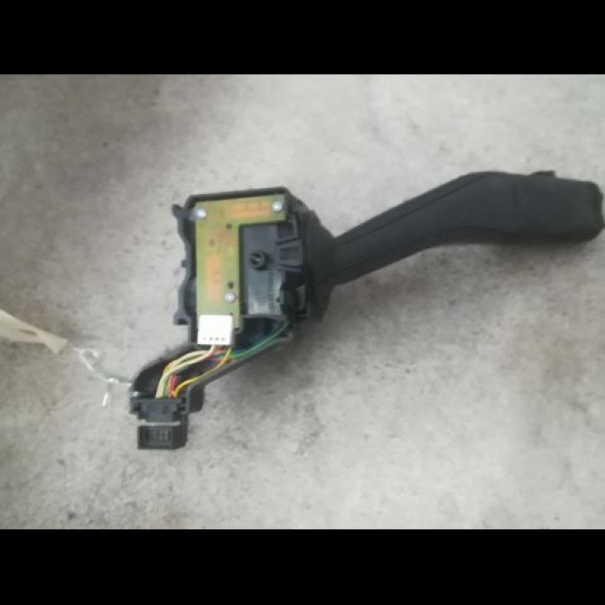 Commande clignotant occasion VOLKSWAGEN GOLF V Phase 1 11-2003->10-2008 1.9 TDI 90ch 3C8941431XSH 2