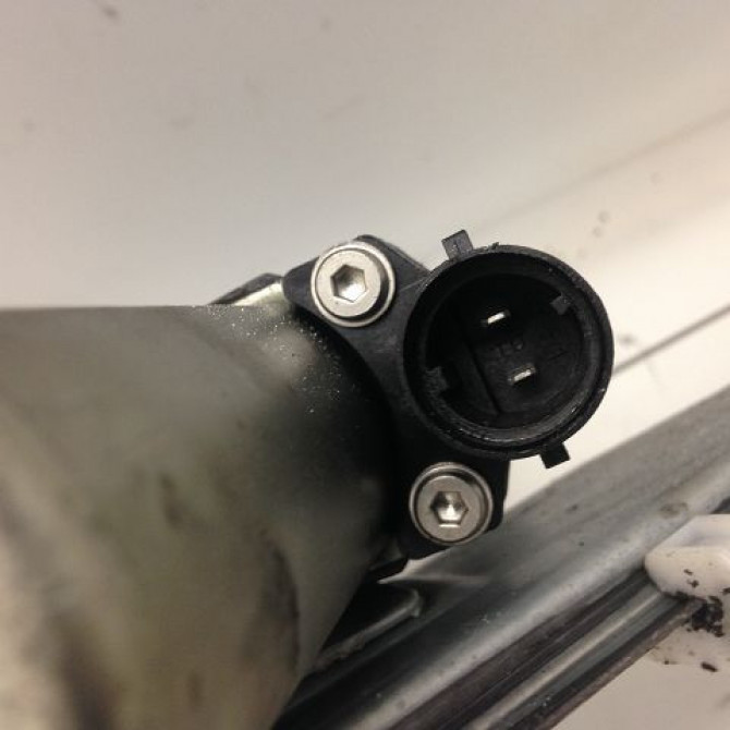 Mecanisme+moteur leve-glace avg occasion DACIA SANDERO I Phase 1 06-2008->10-2012 1.2 16v 75ch 8200733829 3