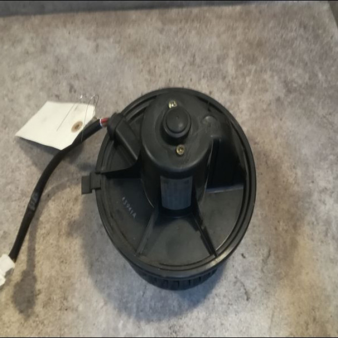 Ventilateur de chauffage occasion VOLKSWAGEN TRANSPORTER IV Phase 1 09-1990->03-1996 1.9 D 357820021 2