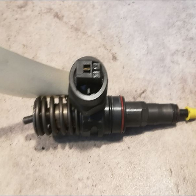 occasion VOLKSWAGEN PASSAT IV Phase 2 10-2000->03-2005 1.9 TDI 100ch 38130073AJ 2