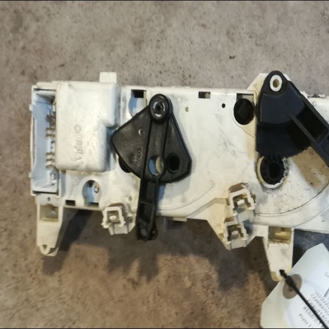 Commande de chauffage occasion RENAULT MEGANE I Phase 2 03-1999->06-2003 1.4 16v 7701209442 2