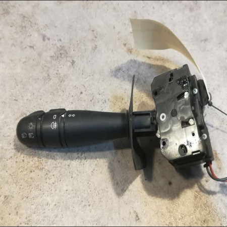 Commande clignotant occasion RENAULT MEGANE I Phase 2 03-1999->06-2003 1.4 16v 7701047541