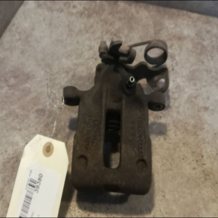 Etrier de frein arrière droit occasion AUDI A4 I Phase 1 02-1995->02-1999 1.9 TDi 110ch 8D0615424