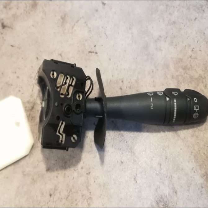 Commande essuie glace occasion RENAULT SCENIC I Phase 1 09-1996->08-1999 1.6i 90ch 7701047263 1