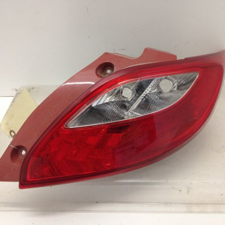 Feu arrière droit occasion MAZDA MAZDA 2 I Phase 1 03-2003->09-2007 1.4 MZ-CD D65151150M