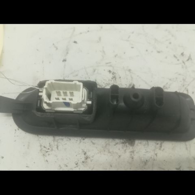 Commande leve-glace porte arrière droite occasion RENAULT MEGANE II Phase 1 BREAK 09-2003->12-2005 1.9 DCI 120ch 2