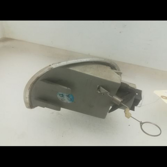Clignotant droit occasion FIAT PALIO Phase 1 WEEKEND 03-1998->12-2002 1.2i 75ch 2
