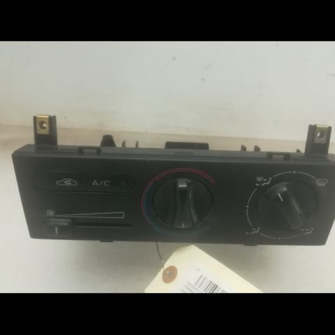Commande de chauffage occasion PEUGEOT 406 COUPE Phase 1 05-1997->12-2004 2.0i 132ch 1